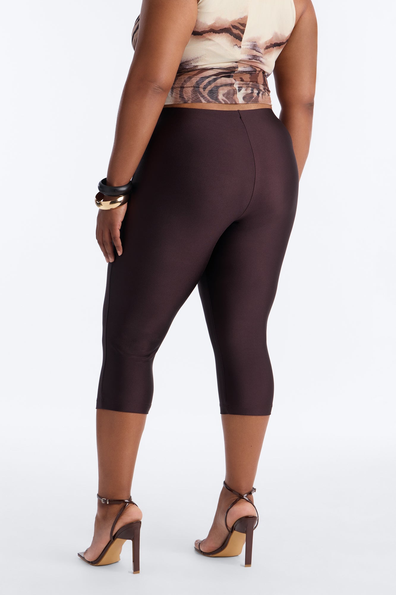 Tricot Low Rise Clean Waistband Capri Legging - Chocolate