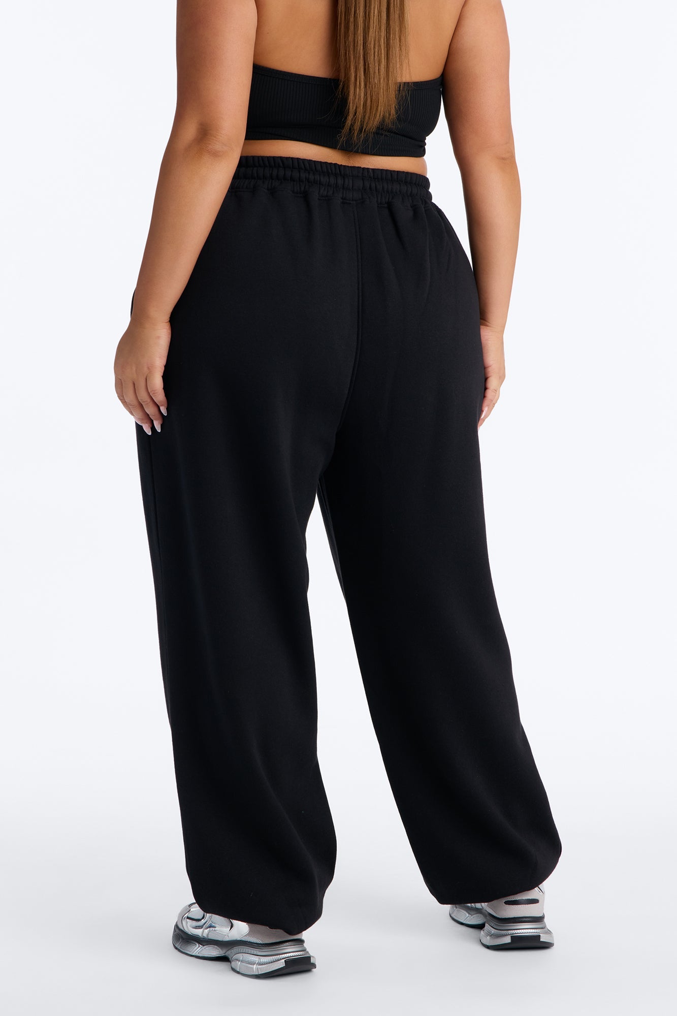 Mia Pleated Fleece Jogger Pants - Black