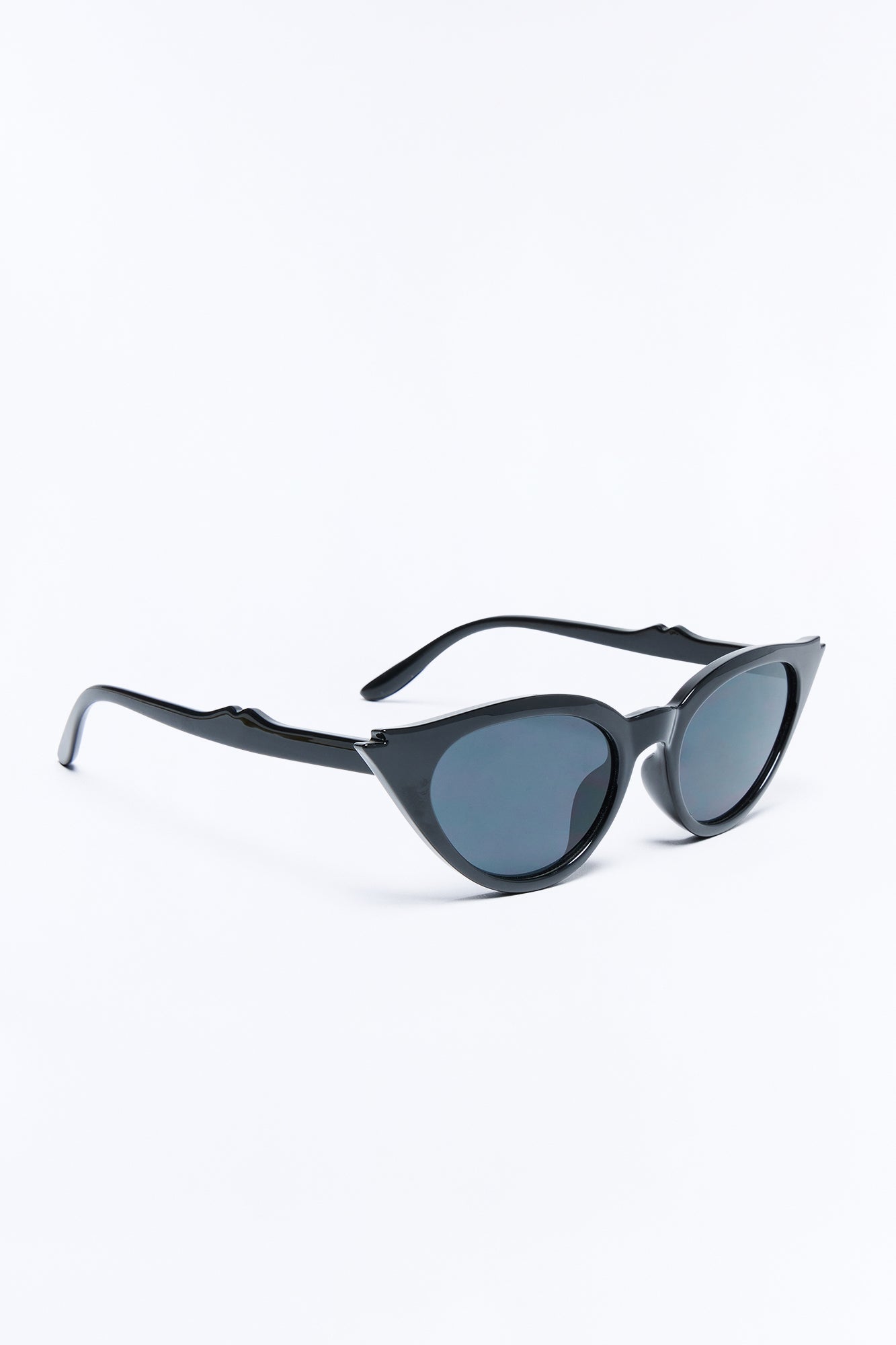 Persuade You Sunglasses - Black
