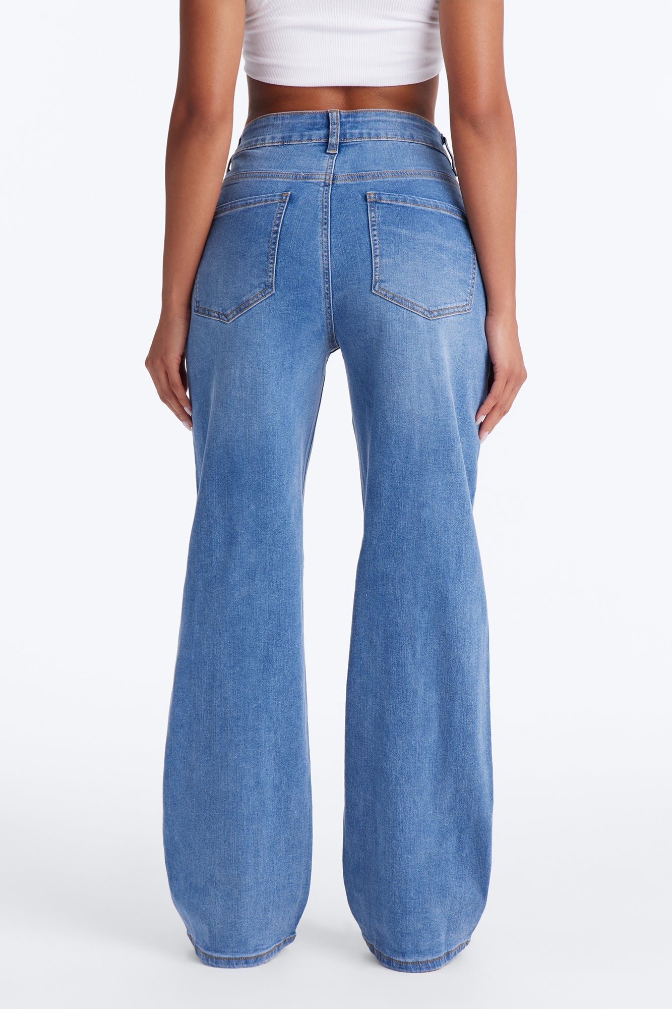 Arabella High Rise Stretch Straight Leg Jeans - Medium Wash