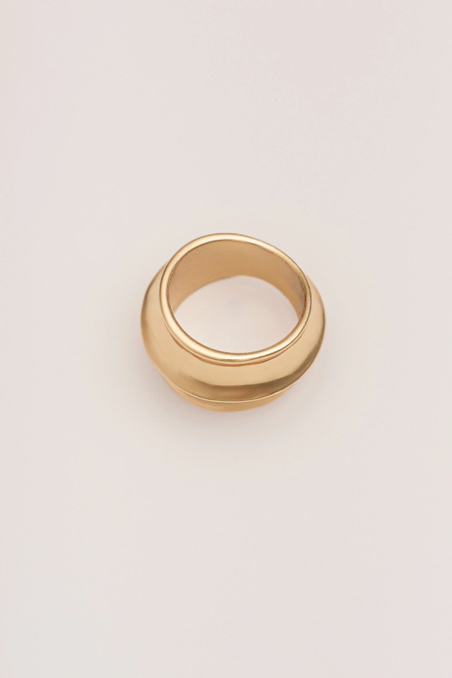 Gold Eve Sculpted Ring JLUXLABEL