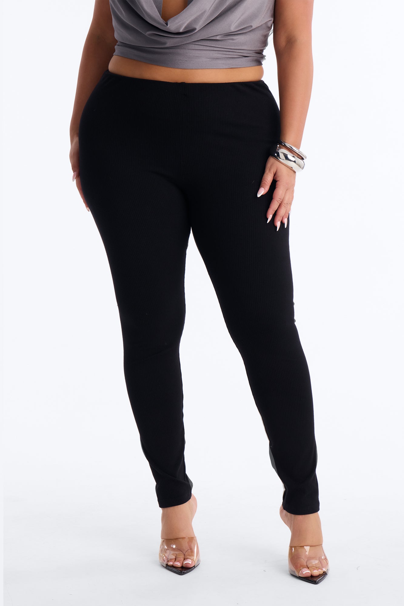 Ultra Ribbed Mid Rise Legging - Black