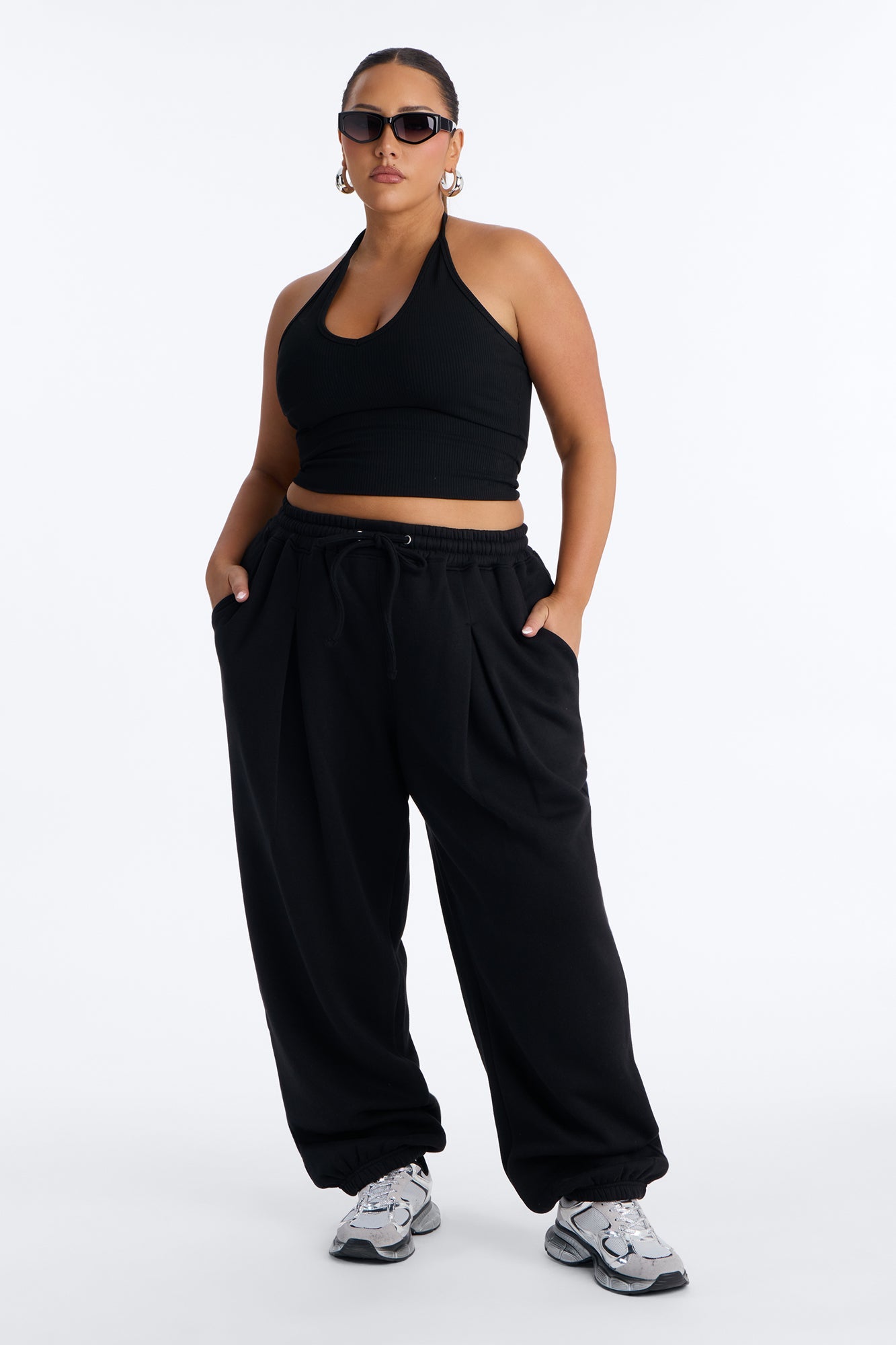 Mia Pleated Fleece Jogger Pants - Black