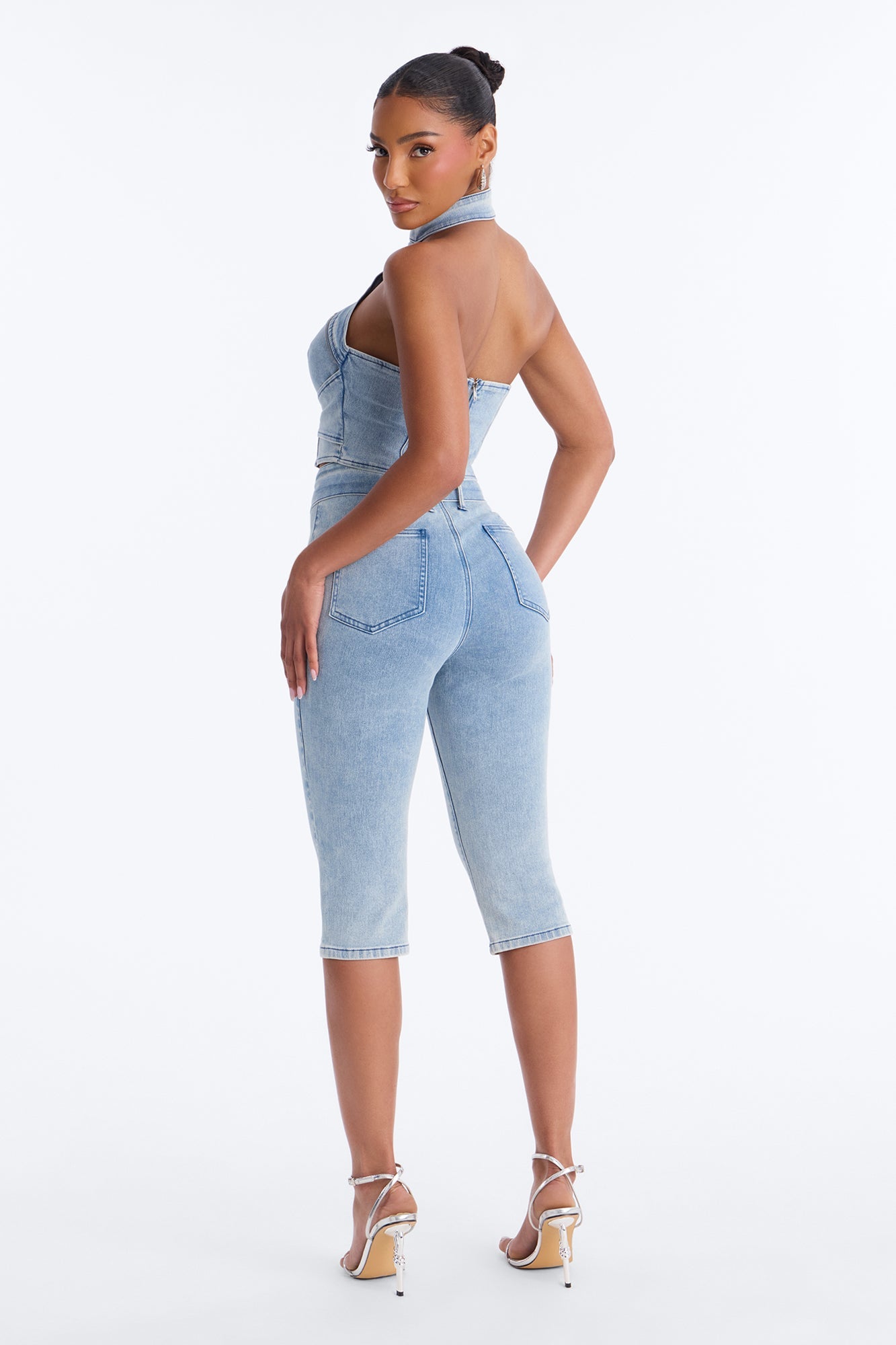 Let Me Adore You Capri Set - Light Wash