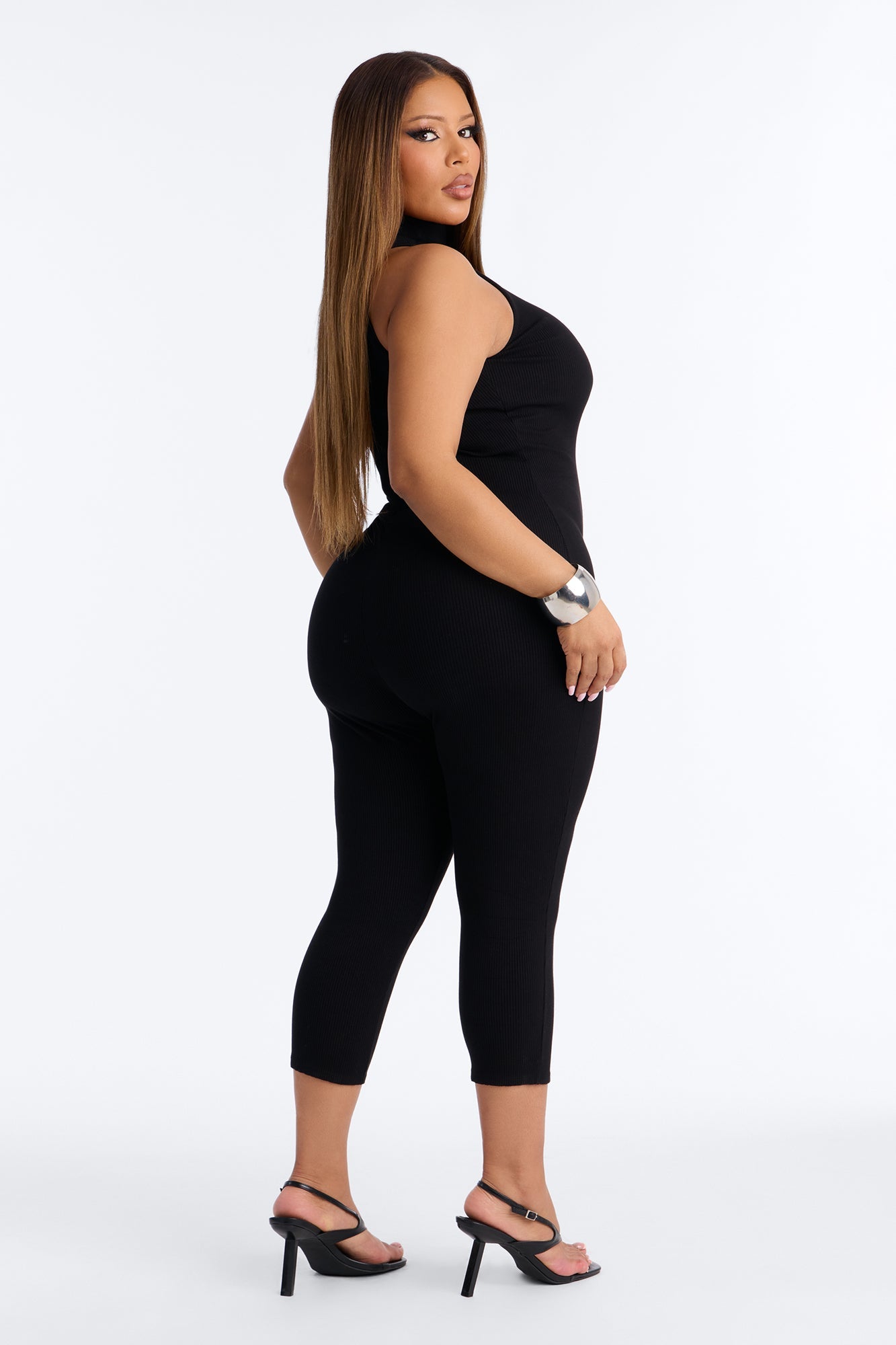 Maribel Sleeveless Snatched Capri Jumpsuit - Black