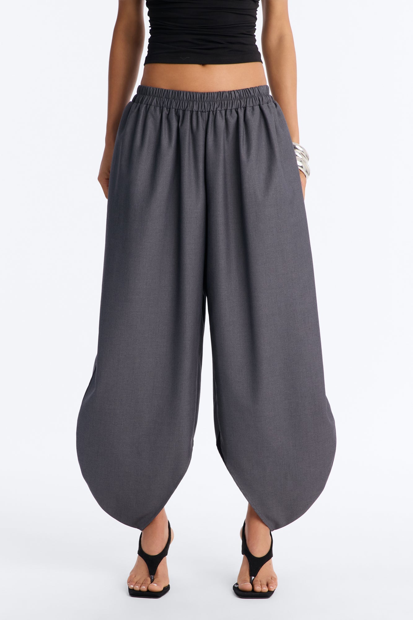 Bianca Barrel Leg Low Rise Pant - Charcoal