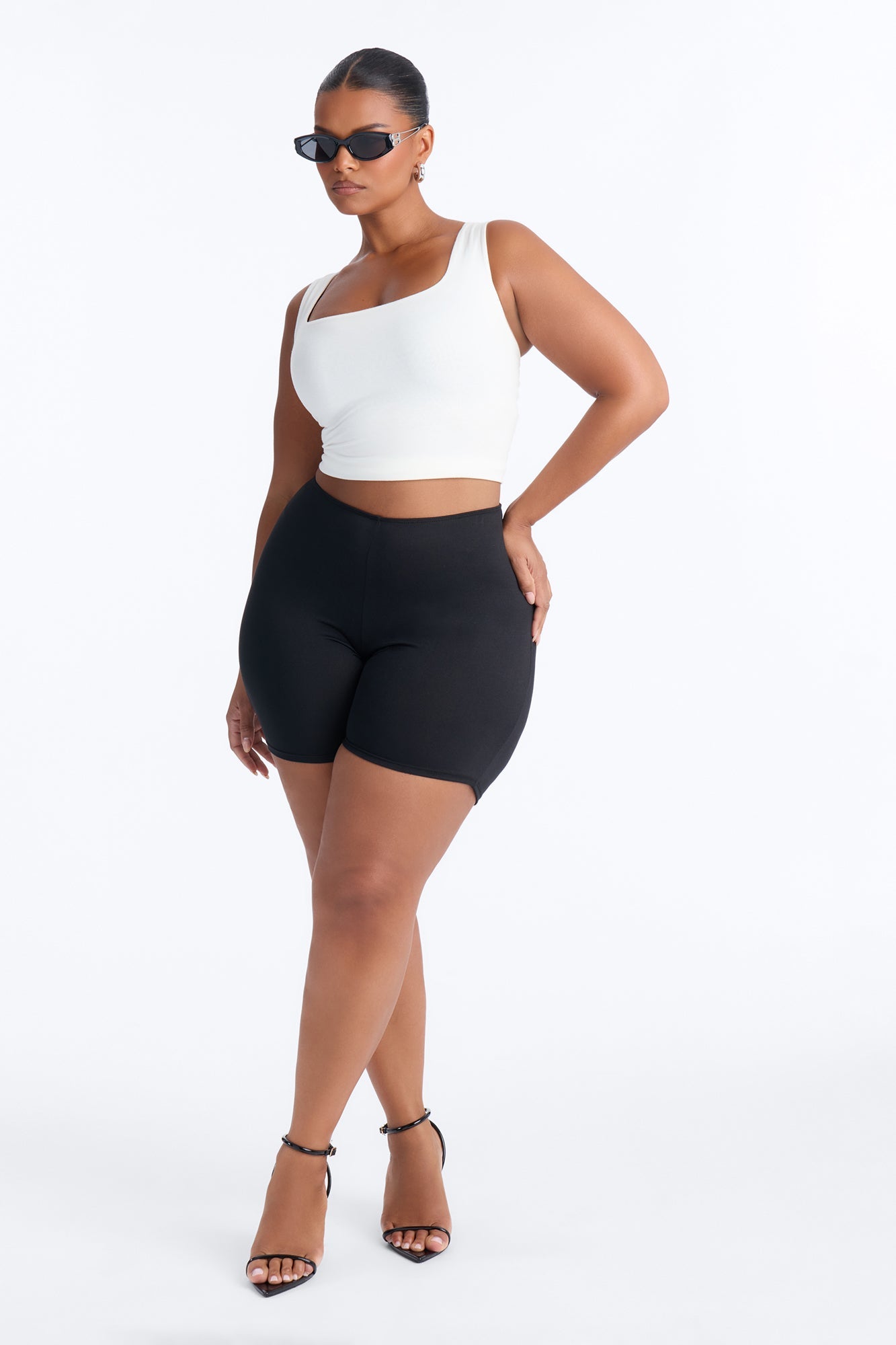 Feeling Cheeky Mid Rise Ruched Butt Biker Short 6″ - Black