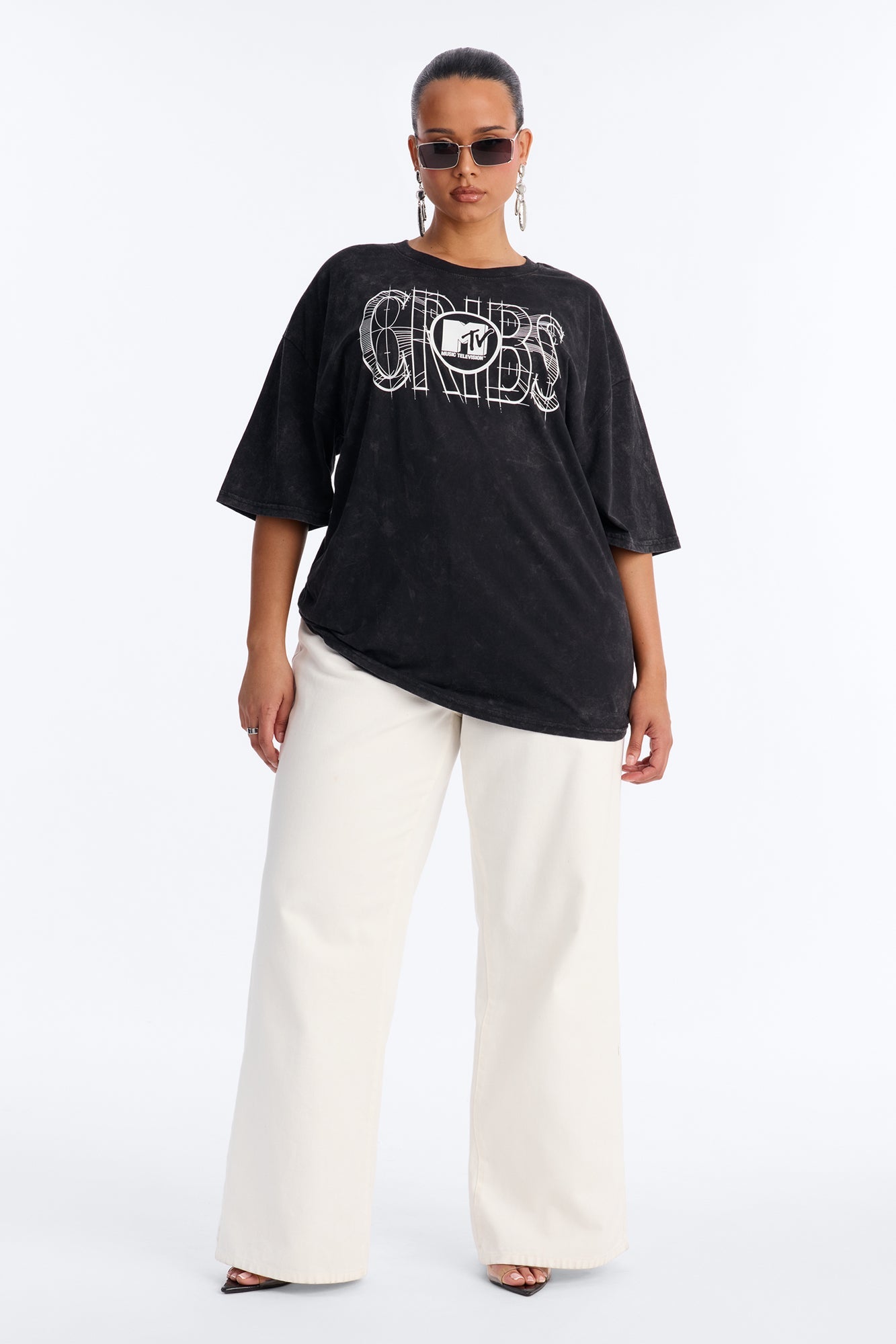 Cribs Oversized Washed Tee - Black Wash