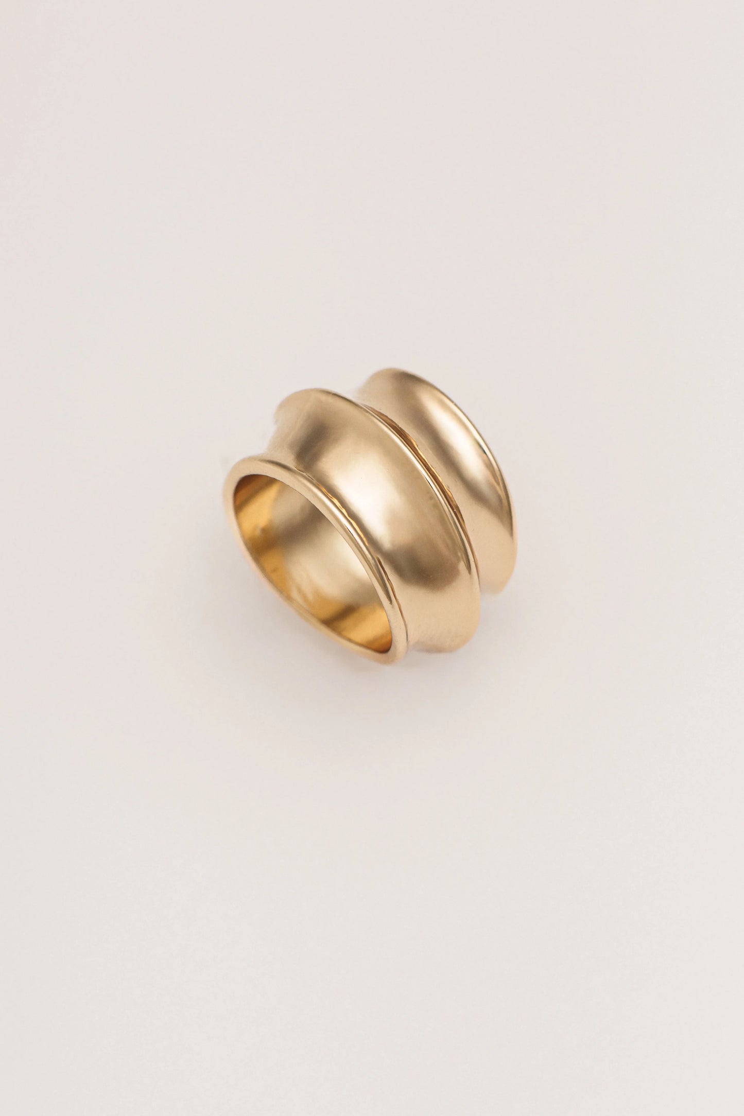 Gold Eve Sculpted Ring JLUXLABEL