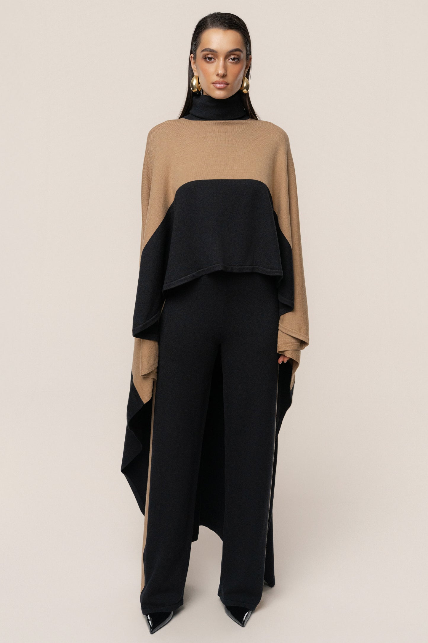 Black Chasing Fall Contrast Top