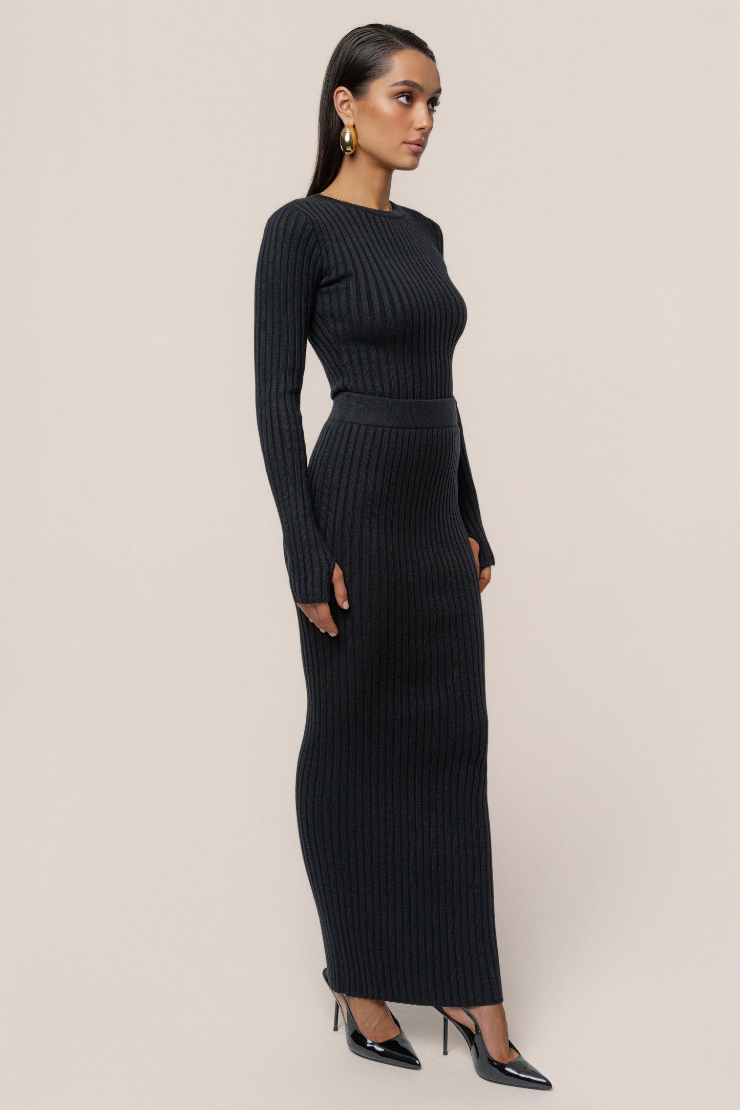 Black Overcast Ribbed Top