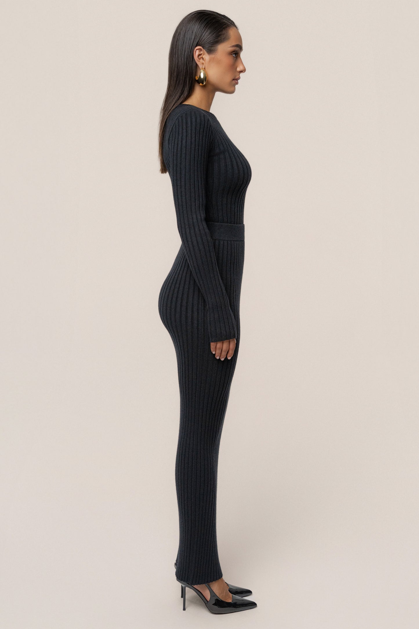 Black Overcast Ribbed Top