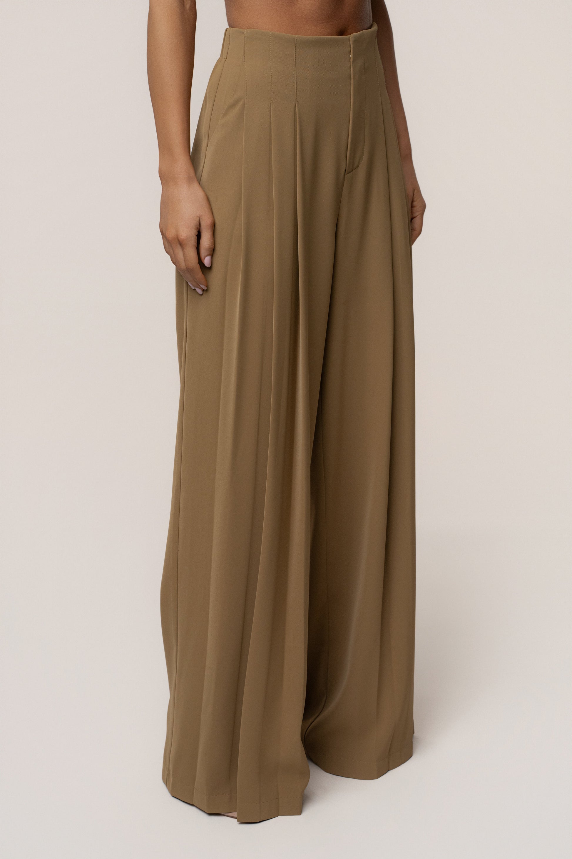 Olive Signature Elegance Trousers JLUXLABEL