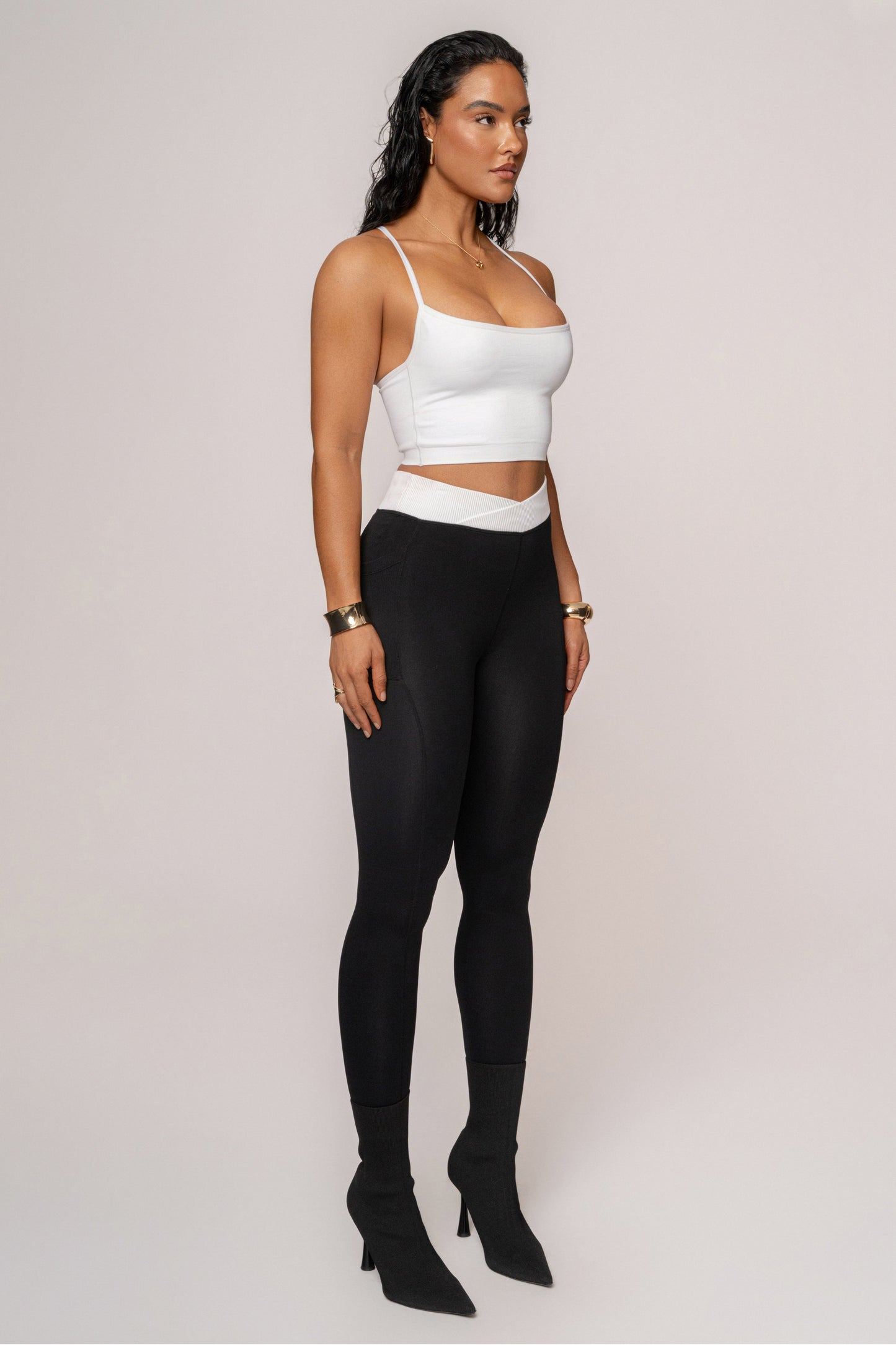 Black/White Inspire Movement Leggings