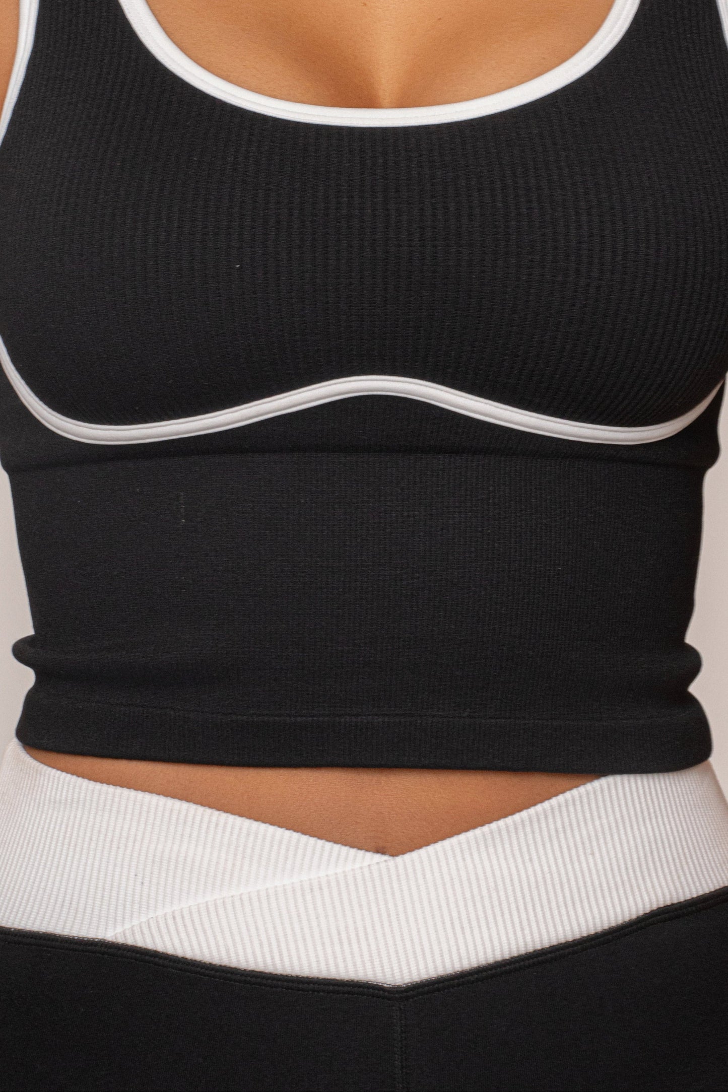 Black/White Limitless Performance Top